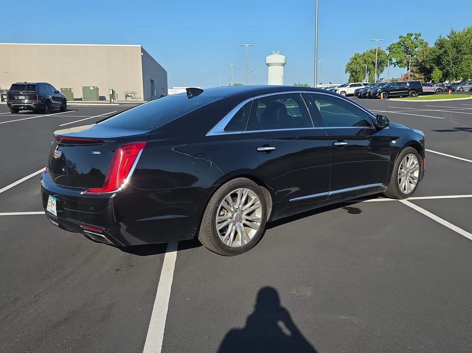 Used 2019 Cadillac XTS Luxury AWD/4WD image 3