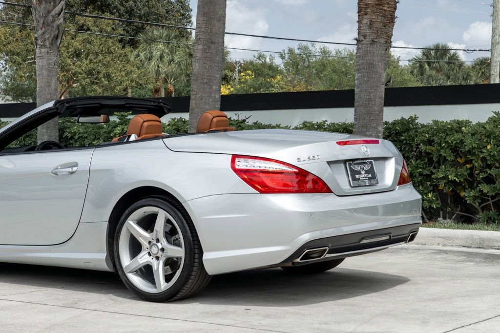 Used 2016 Mercedes-Benz SL 550 image 6
