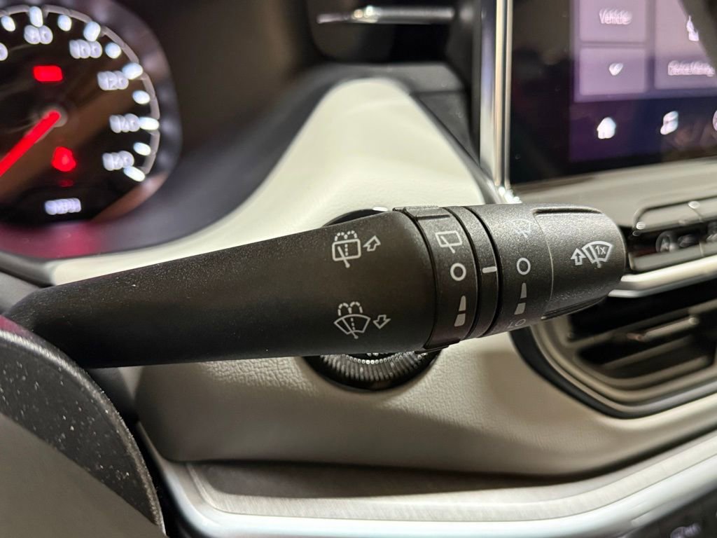 Used 2025 Jeep Compass Limited AWD/4WD image 19