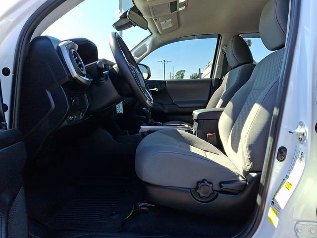 Used 2022 Toyota Tacoma SR AWD/4WD image 15