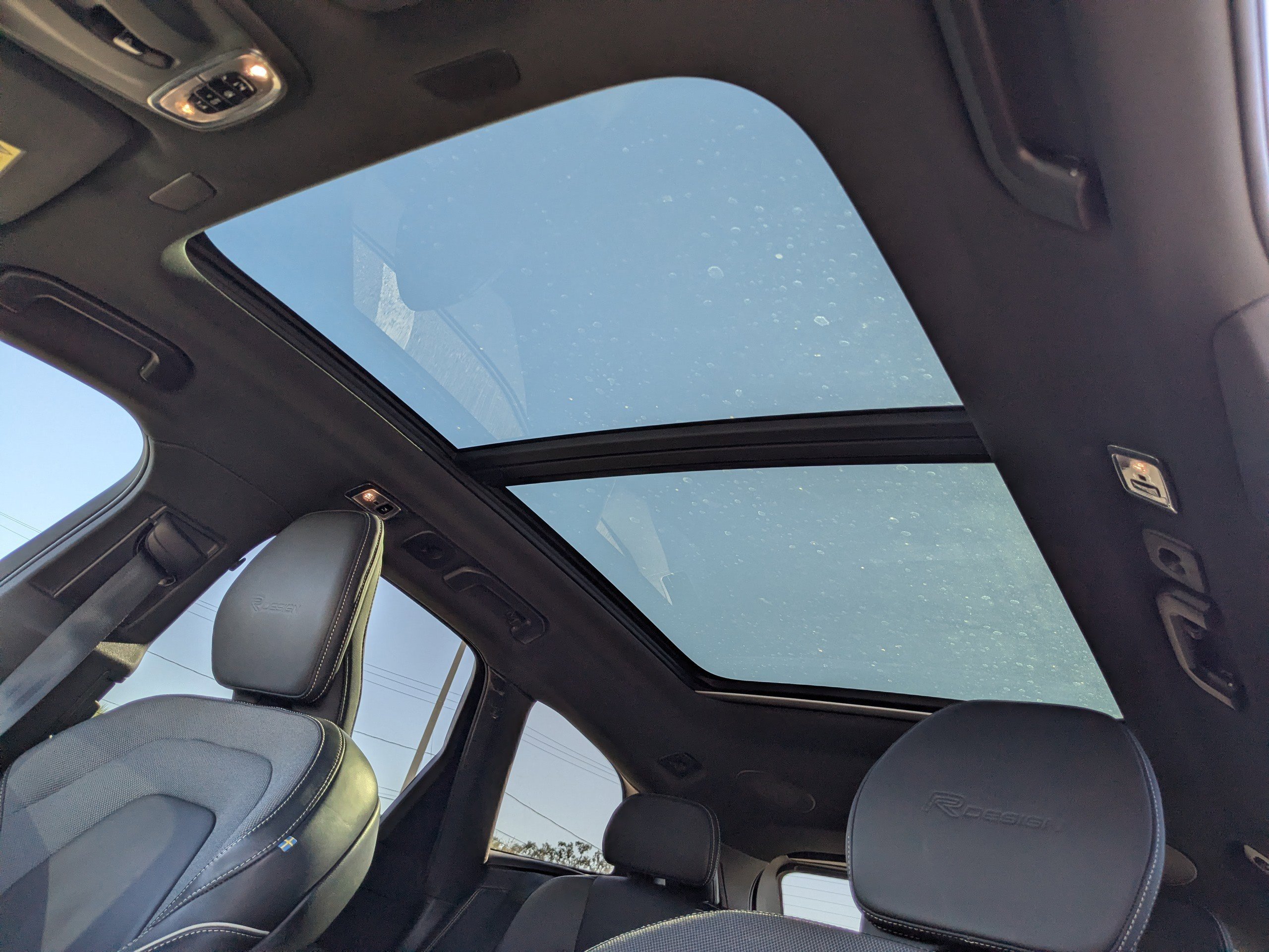 Used 2020 Volvo XC60 T5 R-Design w/ Protection Package Premier image 23