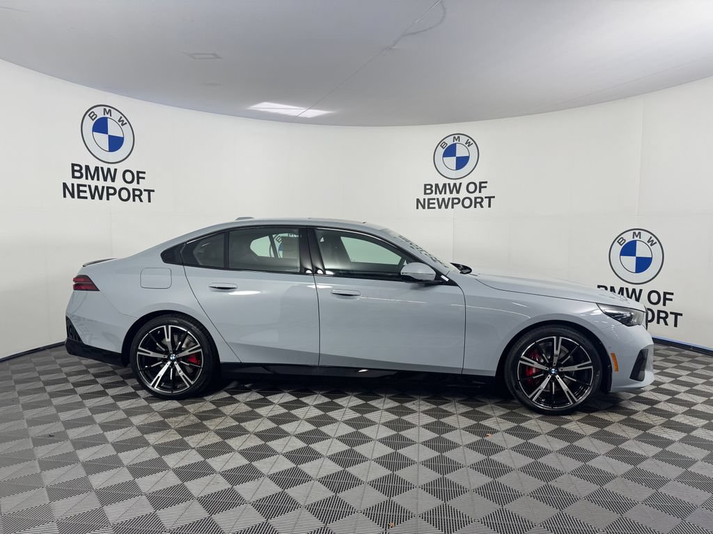 New 2027 BMW 530i xDrive w/ M Sport Package AWD/4WD image 5