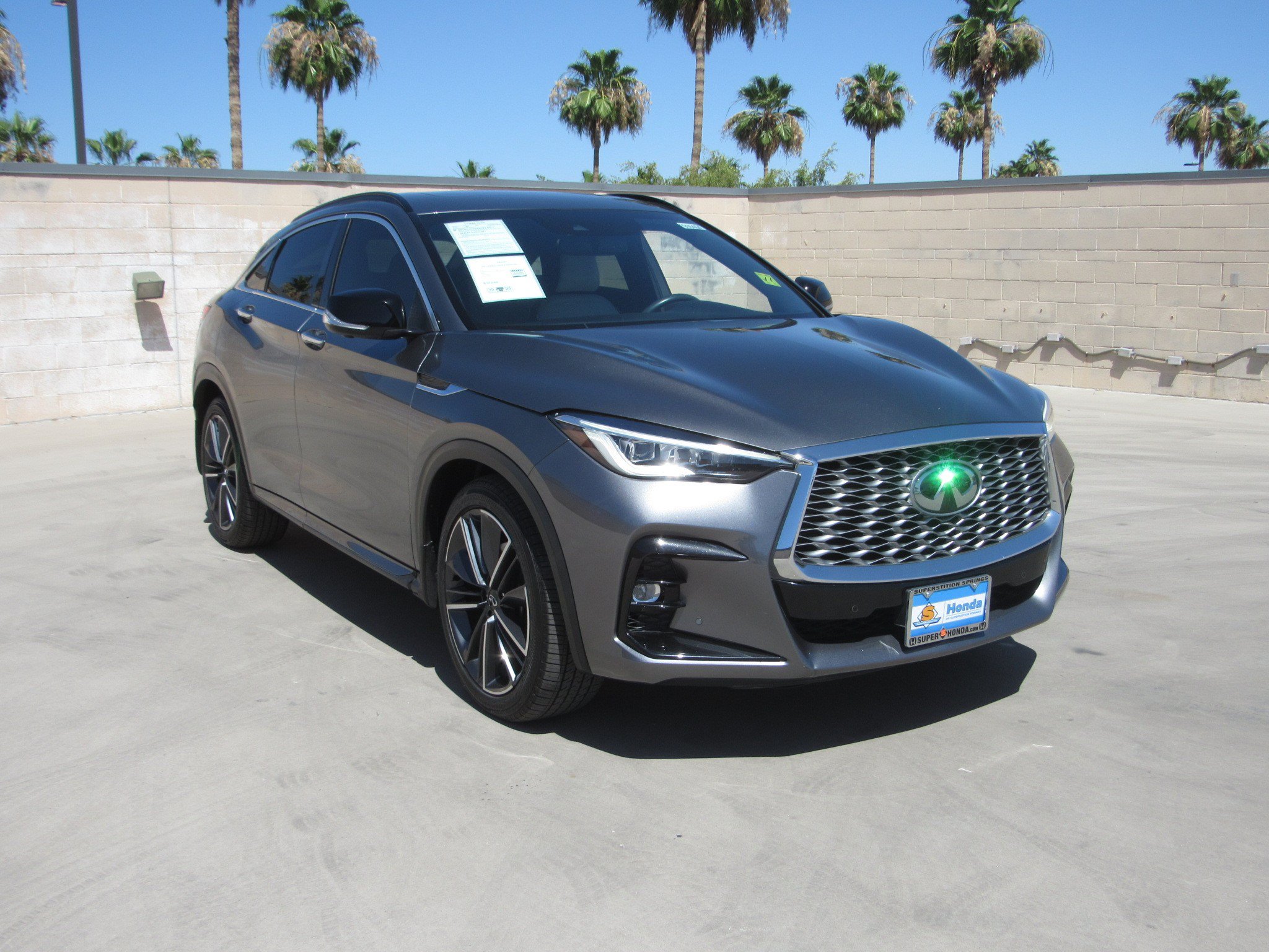 Used 2023 INFINITI QX55 Essential AWD/4WD image 2