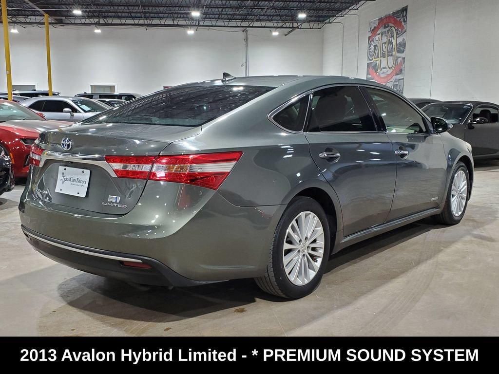 Used 2013 Toyota Avalon Limited w/ Technology Pkg FWD image 9