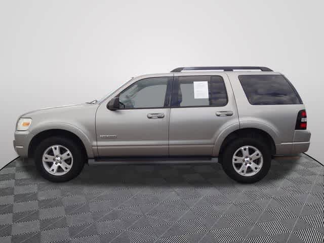 Used 2008 Ford Explorer XLT RWD image 2