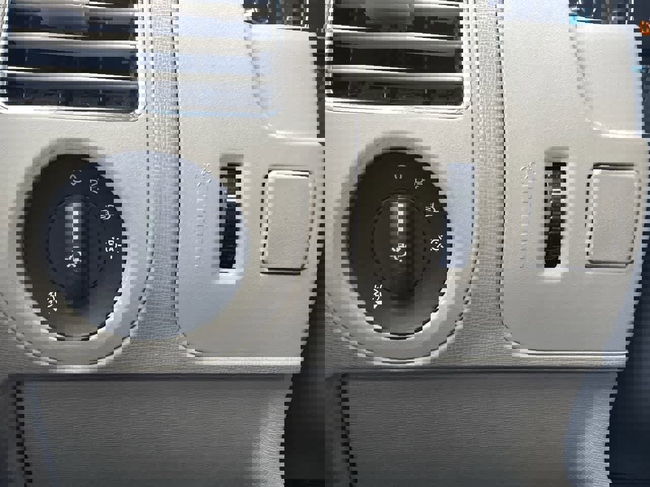 Used 2009 Ford Flex SEL image 26