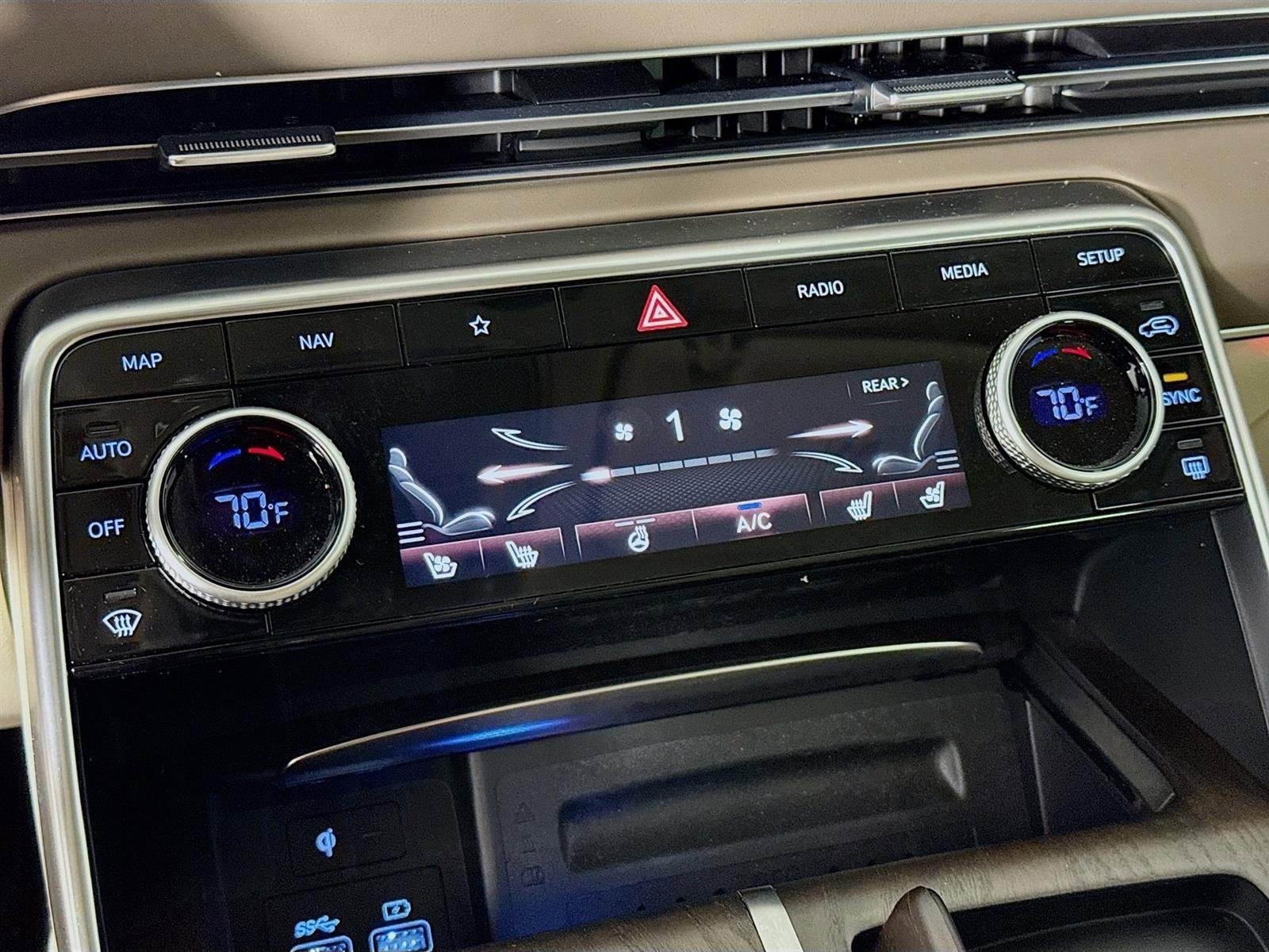Certified 2024 Genesis GV80 3.5T Prestige Signature image 18