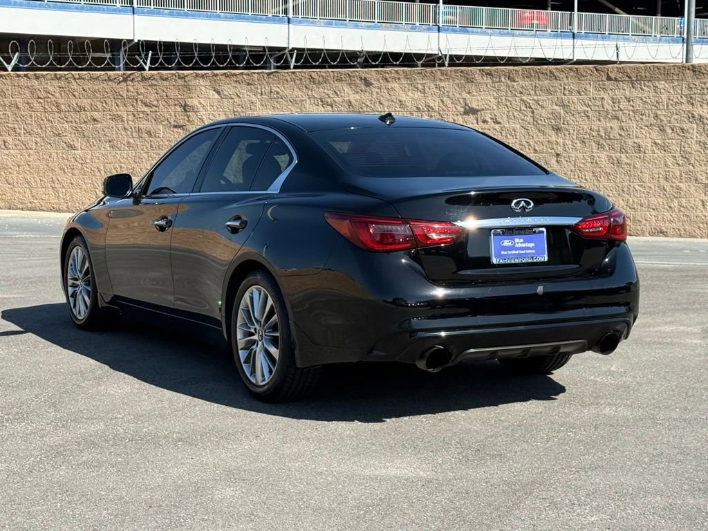 Used 2018 INFINITI Q50 Luxe w/ Essential Package (3.0T Luxe) image 4
