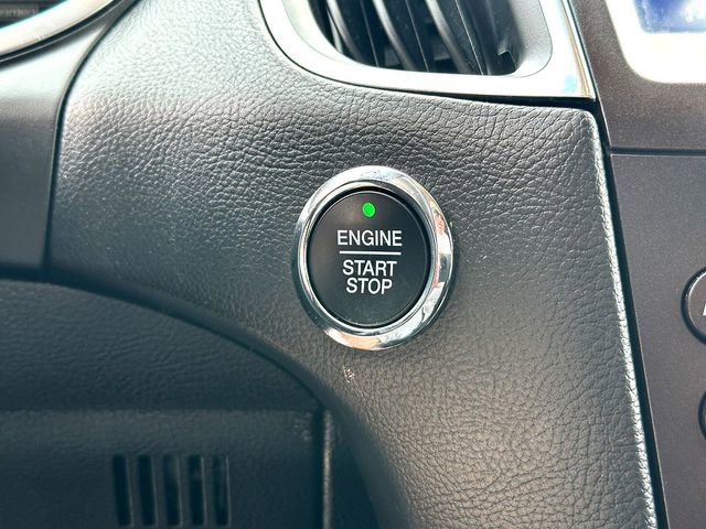Used 2020 Ford Edge Titanium image 16