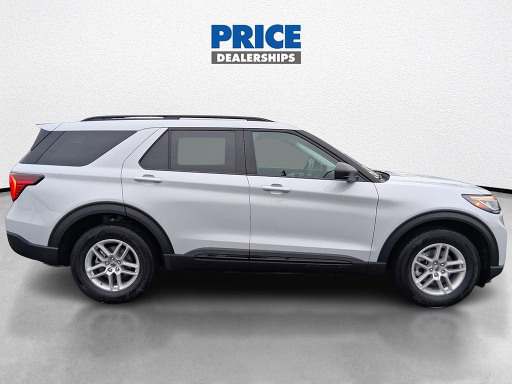 New 2026 Ford Explorer Active image 4