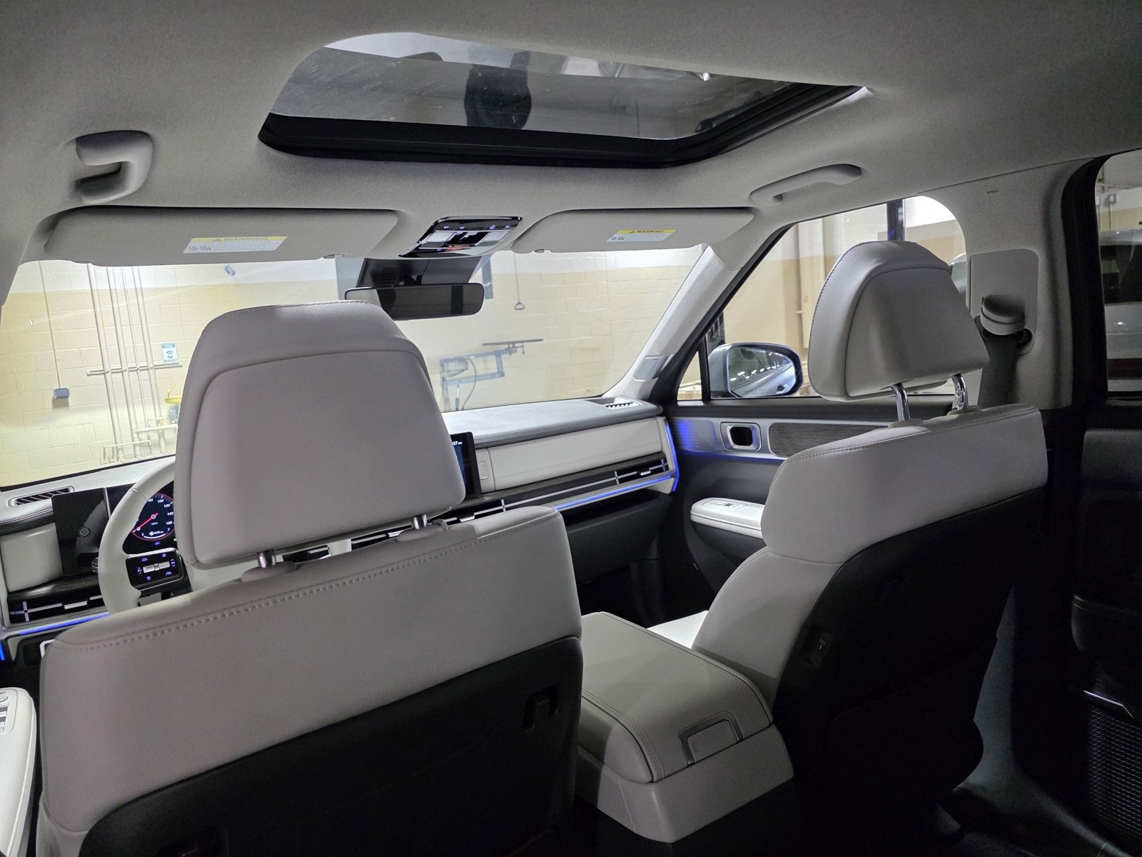 Certified 2025 Hyundai Santa Fe Limited image 16