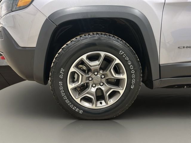 Used 2021 Jeep Cherokee Trailhawk image 25