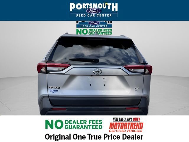 Used 2024 Toyota RAV4 XLE AWD/4WD image 31