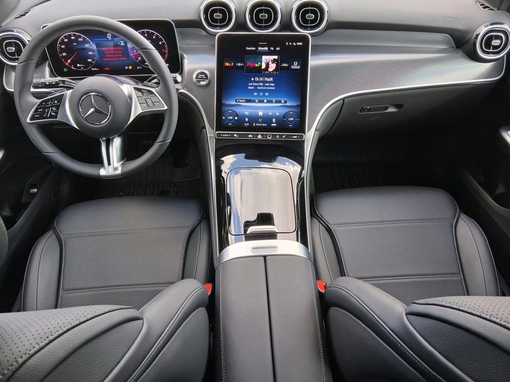 Used 2026 Mercedes-Benz GLC 300 image 9
