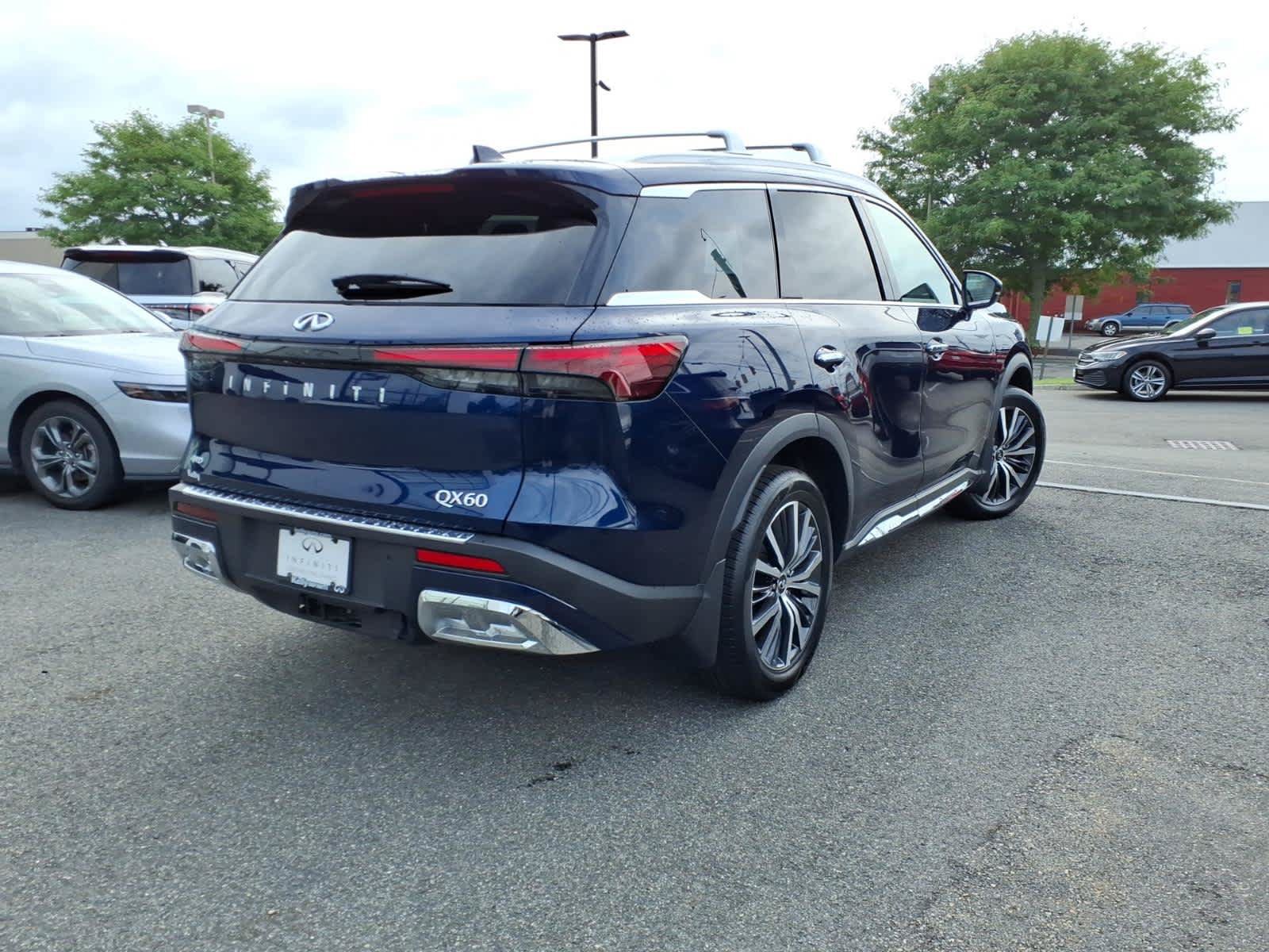 Used 2022 INFINITI QX60 Sensory w/ Vision Package AWD/4WD image 5
