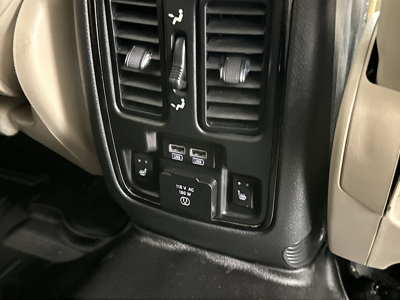 Used 2018 Dodge Durango GT w/ Technology Group AWD/4WD image 26