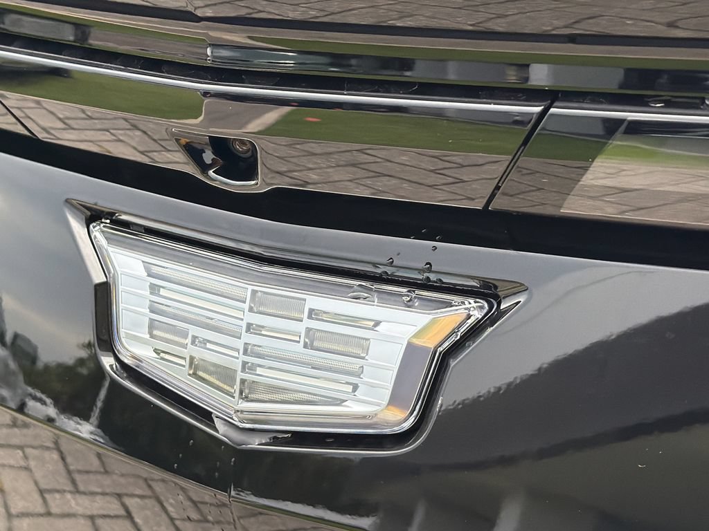 New 2026 Cadillac Lyriq Signature Sport AWD/4WD image 9