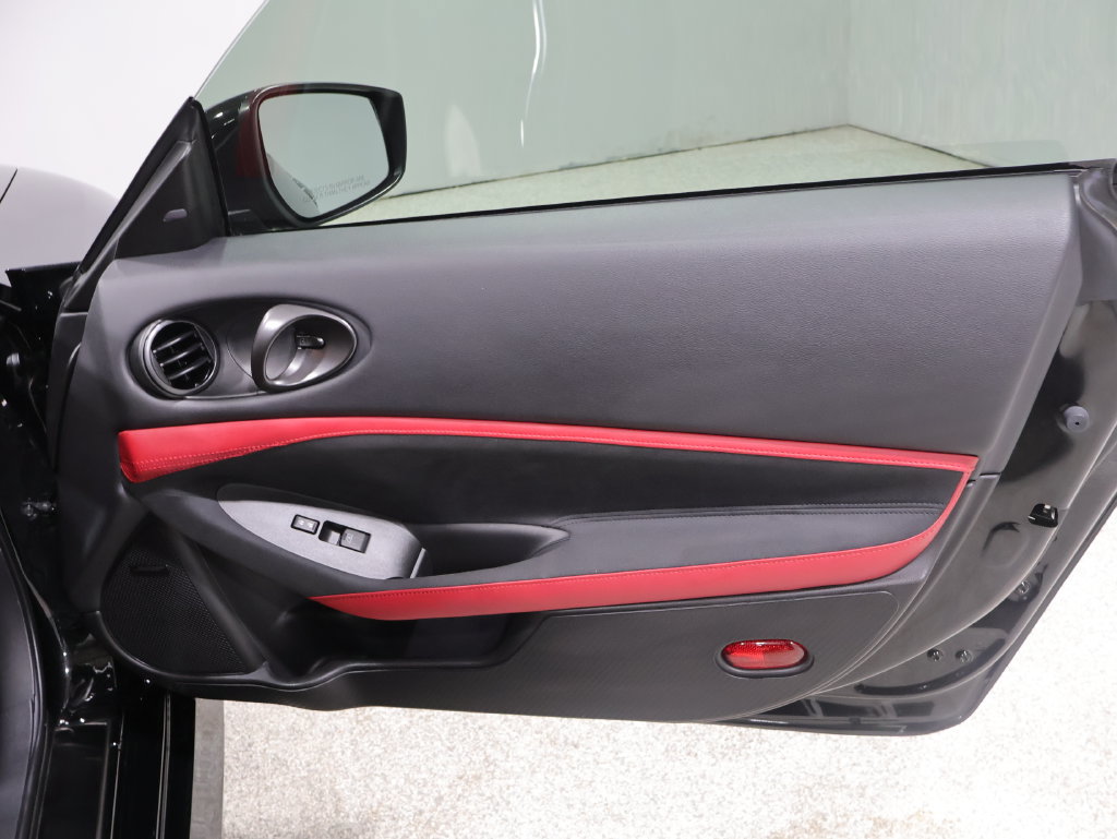Used 2024 Nissan Z Performance w/ Floor Mat Package RWD image 19