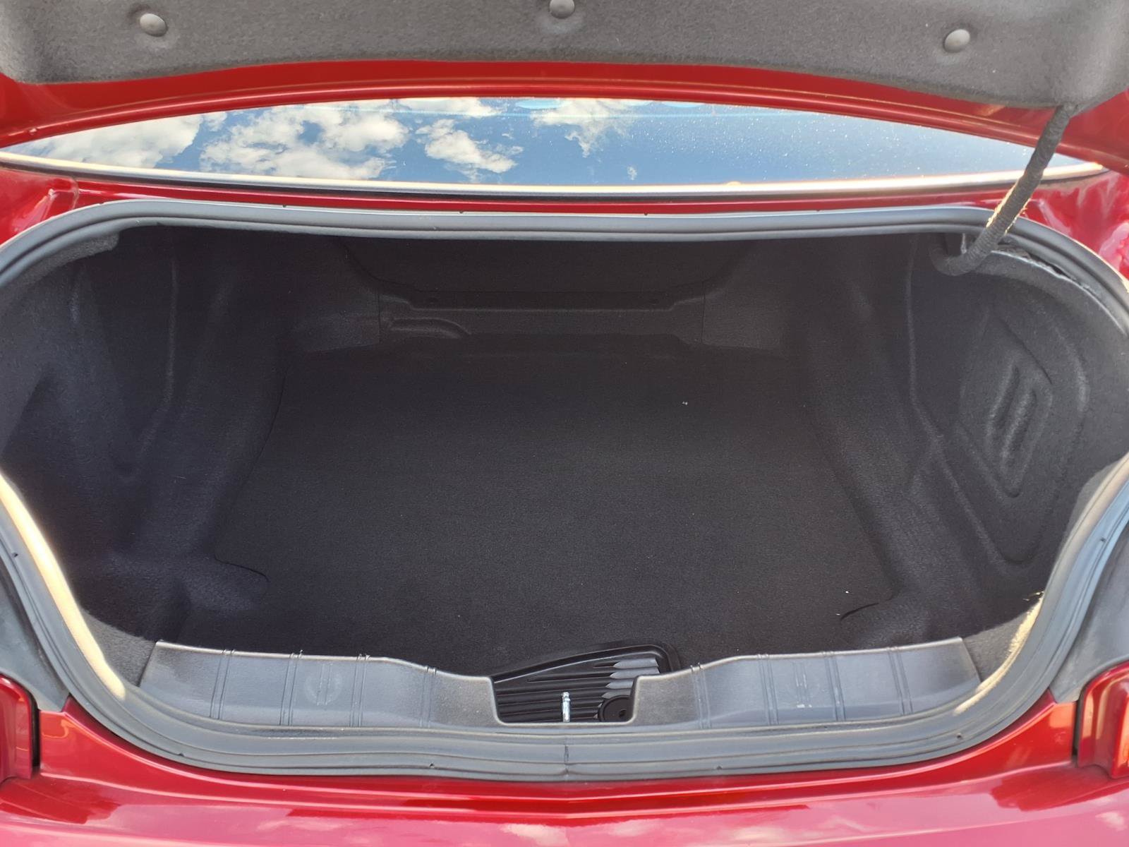 Used 2018 Chevrolet Camaro LT RWD image 11