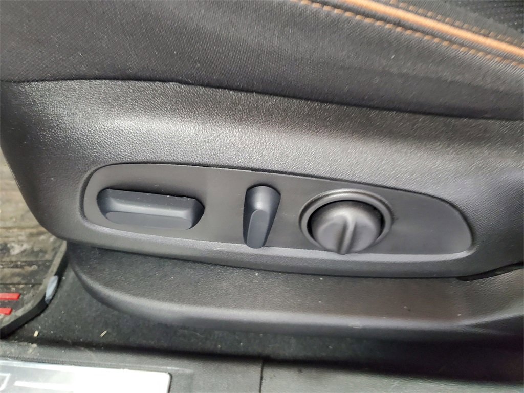 Used 2023 GMC Acadia AT4 w/ Trailering Package image 7