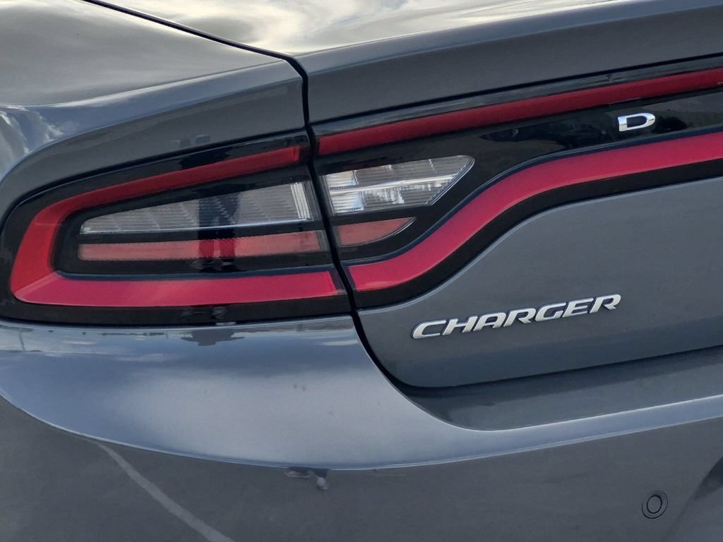 Used 2023 Dodge Charger SXT w/ Cold Weather Package RWD image 27