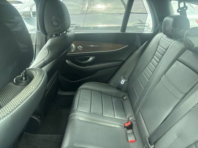 Used 2017 Mercedes-Benz E 400 4MATIC Wagon image 5