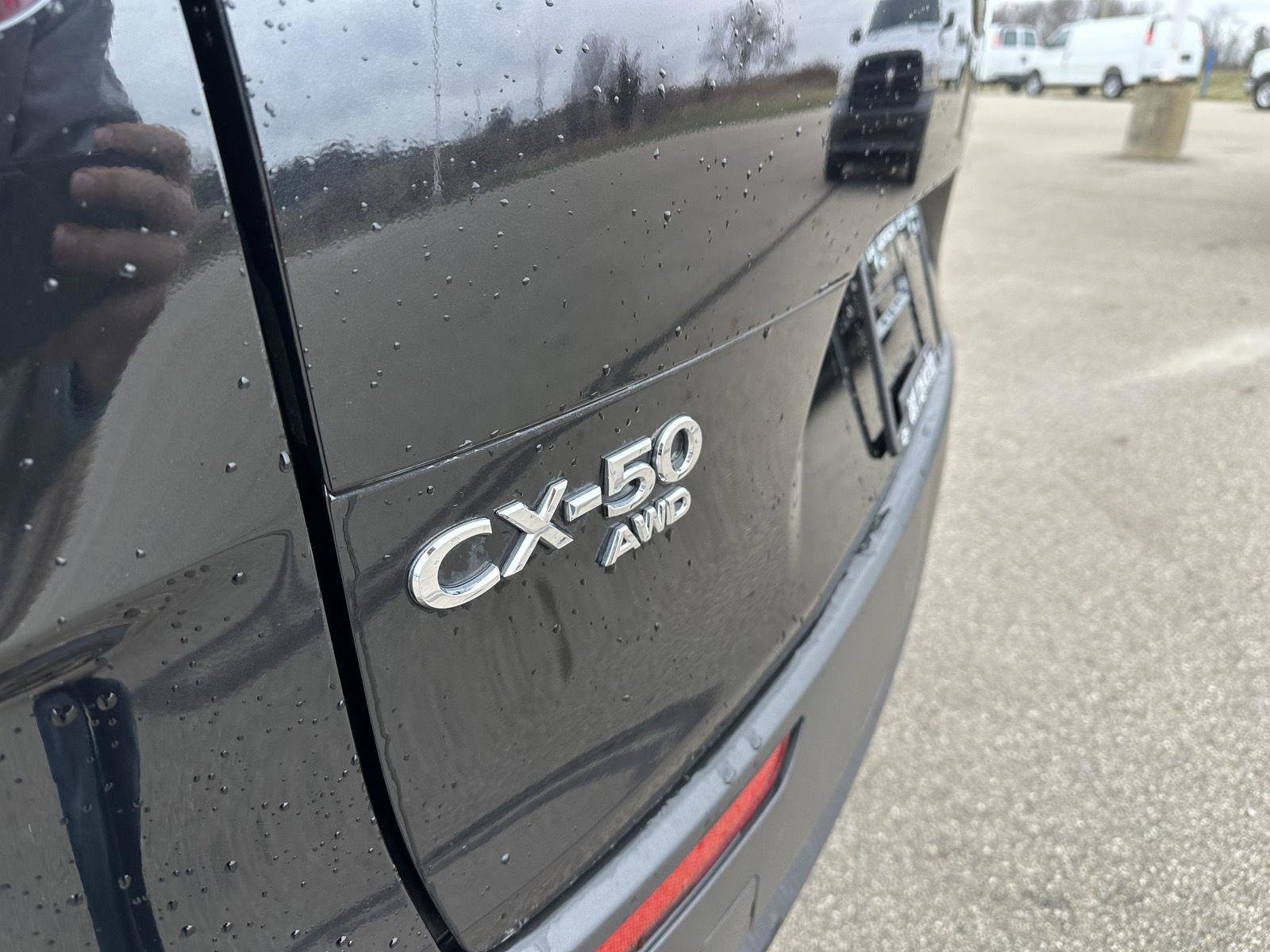 Used 2025 MAZDA CX-50 AWD 2.5 S w/ Premium Package image 5