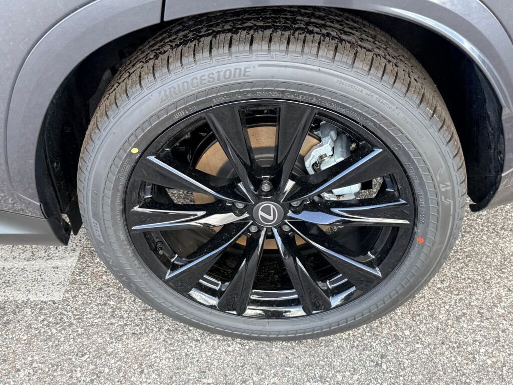 New 2026 Lexus NX 450h+ F Sport image 9