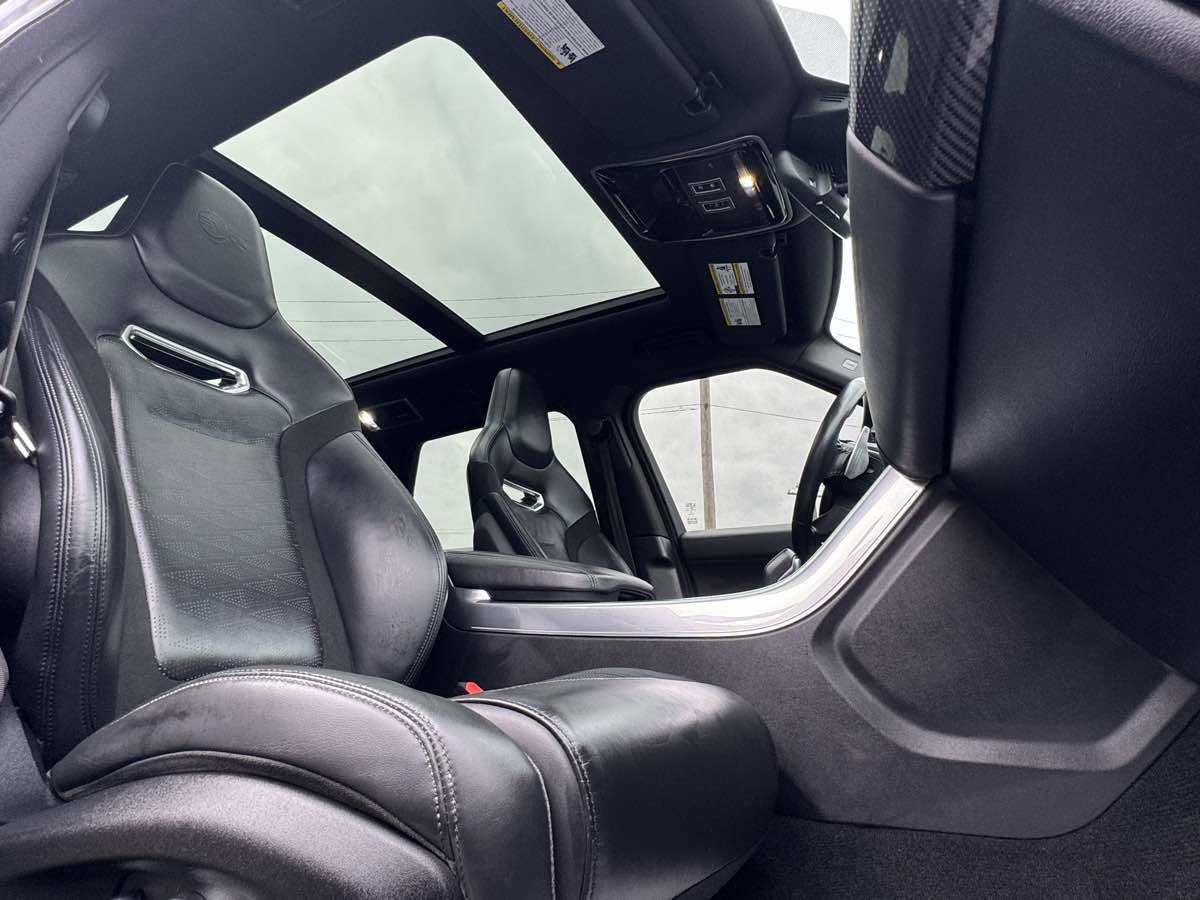 Used 2019 Land Rover Range Rover Sport SVR AWD/4WD image 33