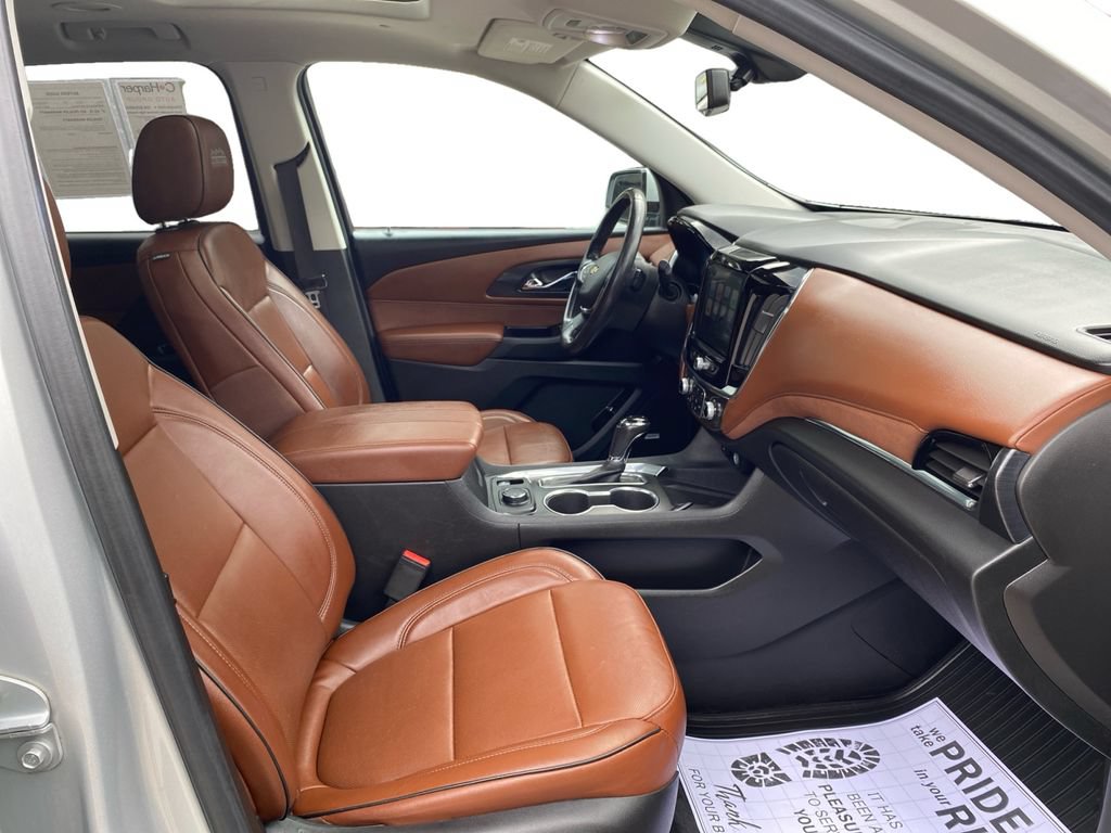 Certified 2018 Chevrolet Traverse High Country w/ LPO, 'HIT The Road' Package AWD/4WD image 11
