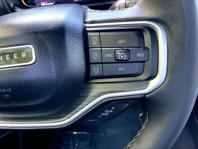 Used 2024 Jeep Wagoneer Series II AWD/4WD image 18