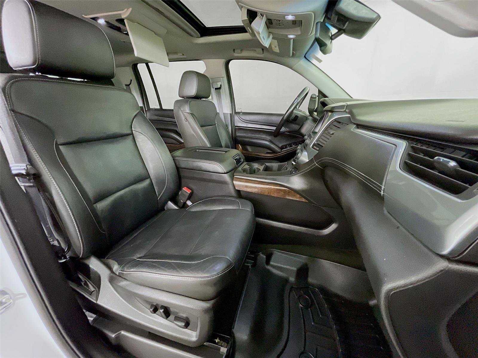 Used 2018 Chevrolet Suburban LT AWD/4WD image 35