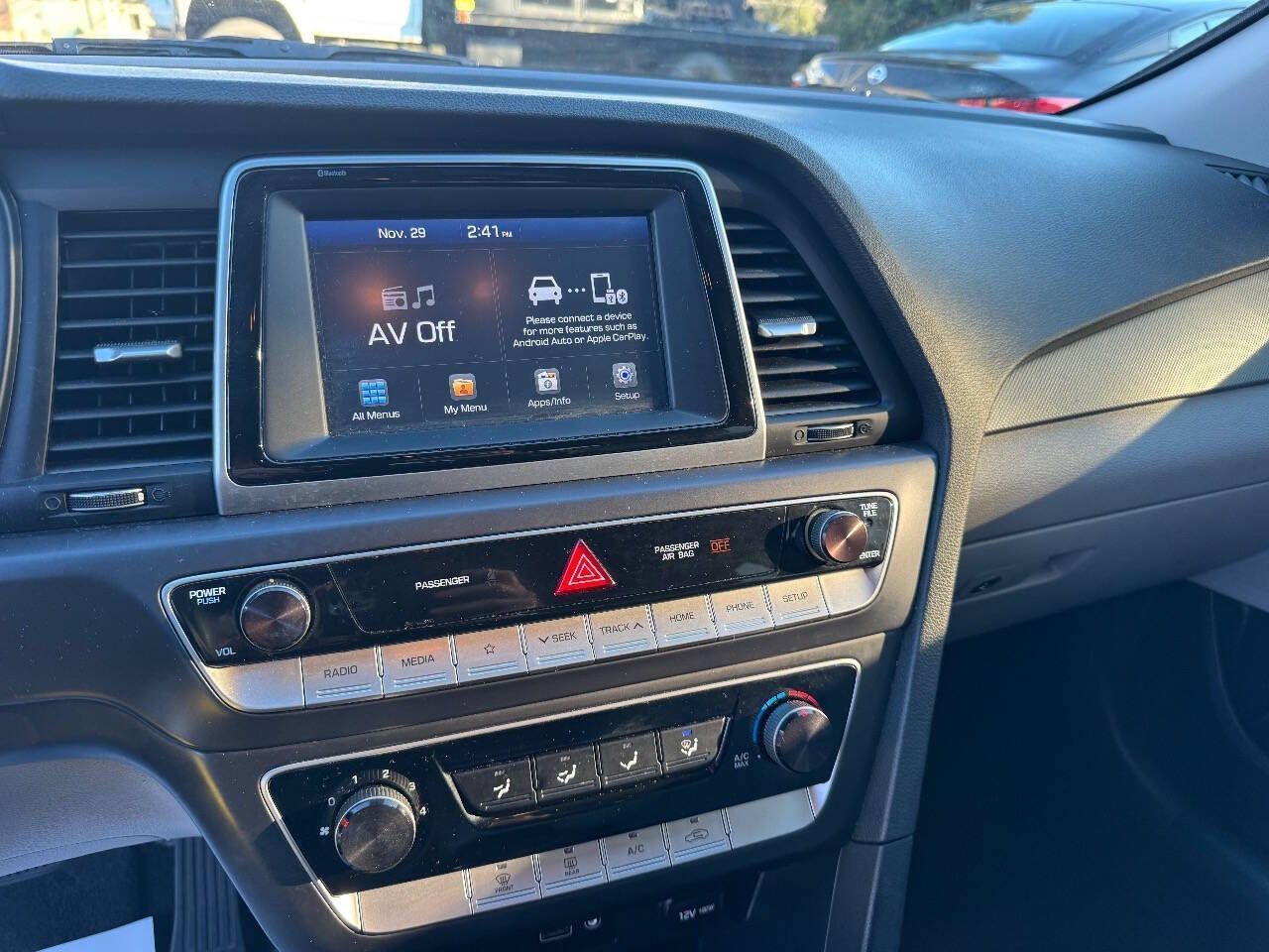 Used 2019 Hyundai Sonata SE FWD image 11