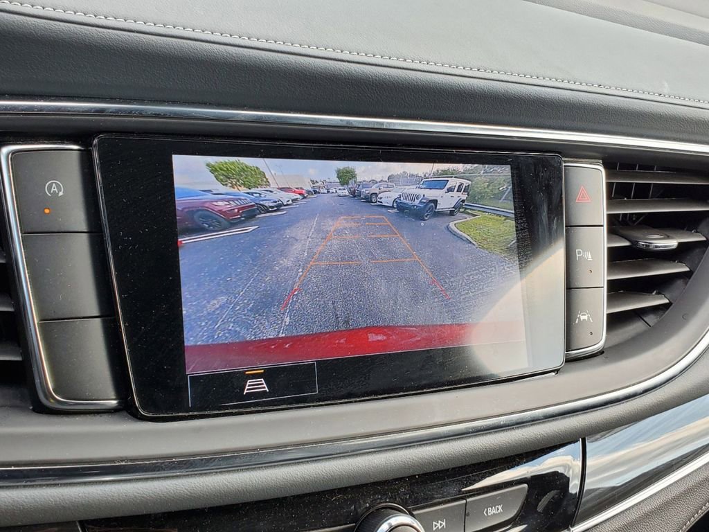 Used 2024 Buick Enclave Essence w/ Sport Touring Edition image 21