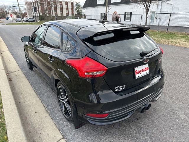 Used 2017 Ford Focus ST image 14