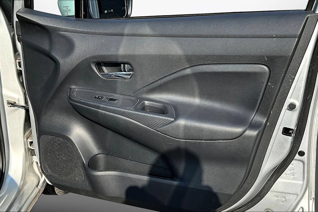 Used 2025 Nissan Versa SV FWD image 26