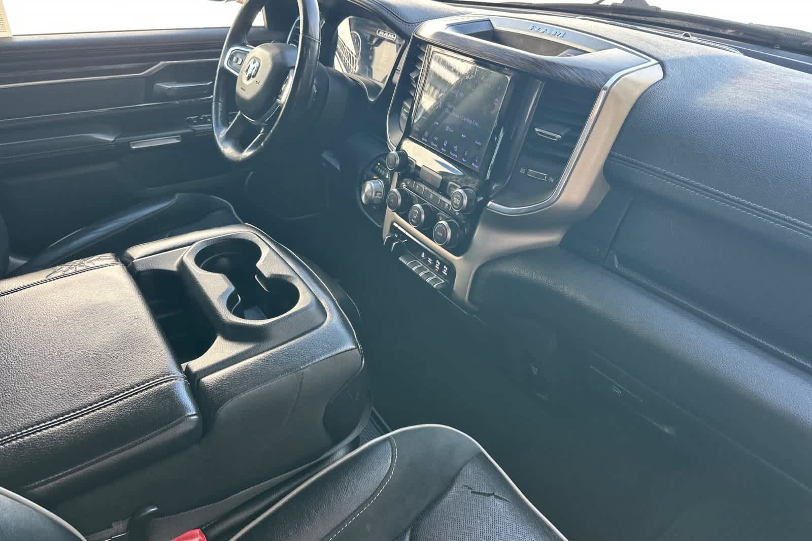 Used 2019 RAM 1500 Laramie AWD/4WD image 17