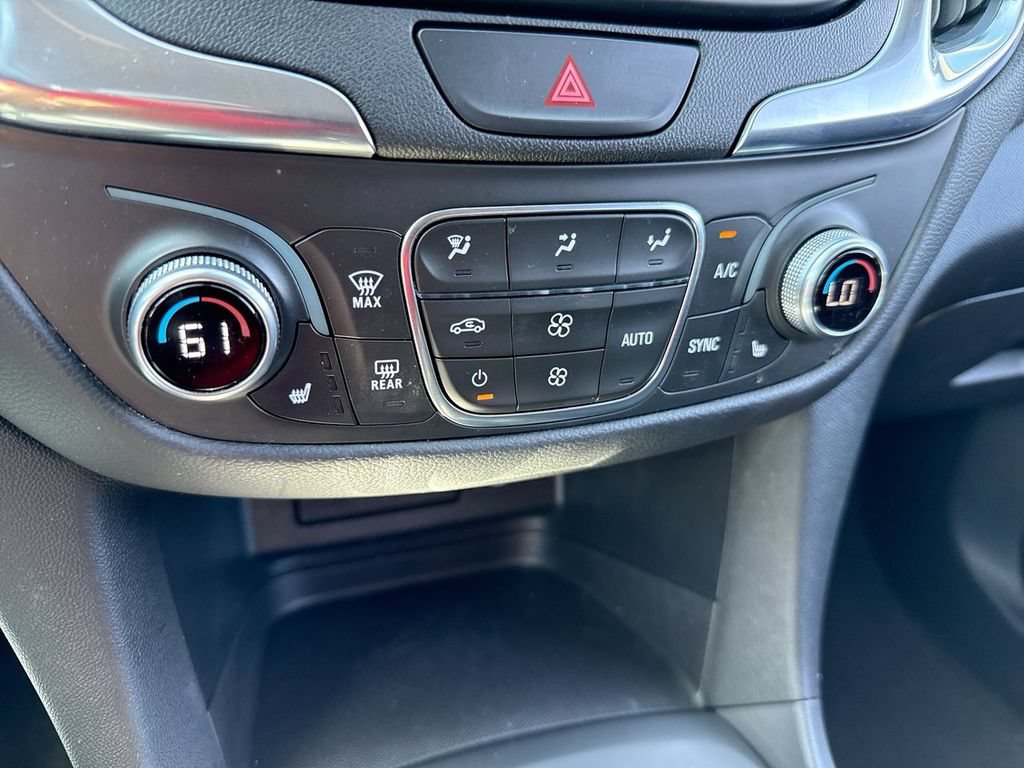 Used 2021 Chevrolet Equinox LT AWD/4WD image 19