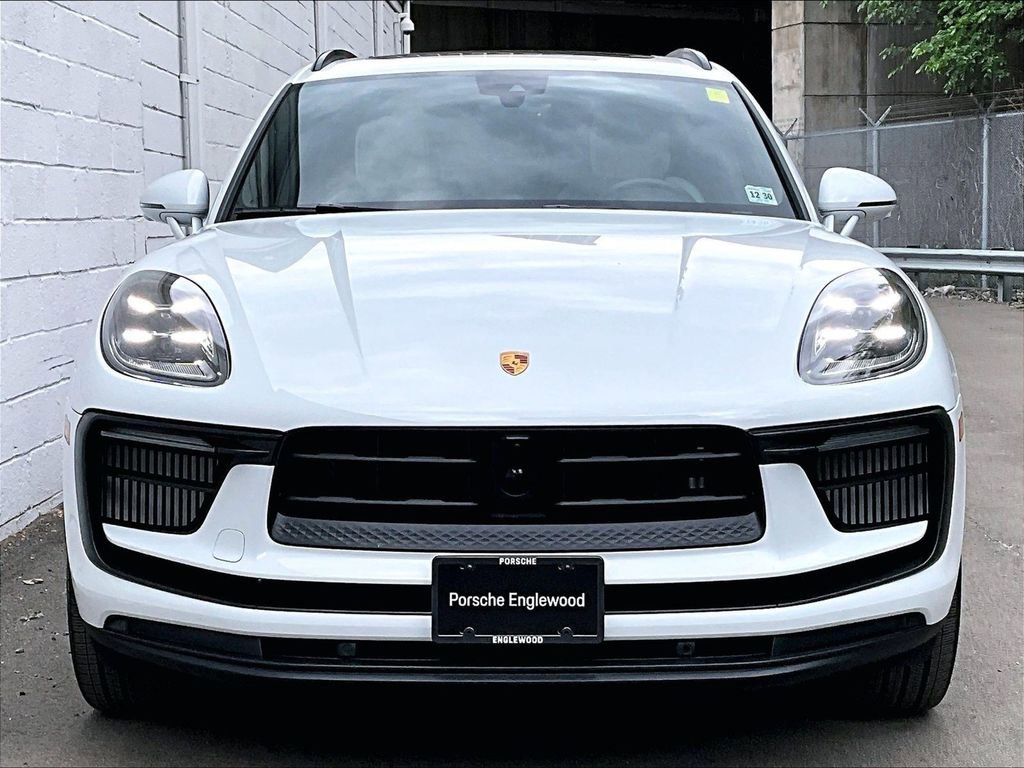 Certified 2025 Porsche Macan S AWD/4WD image 8