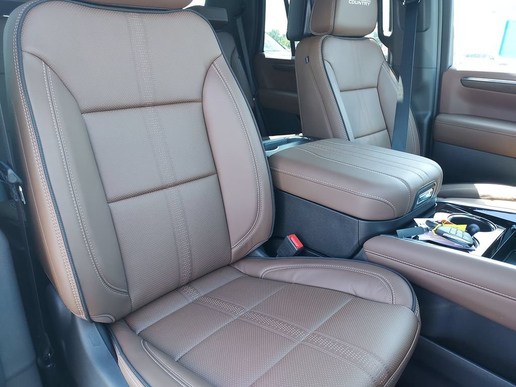 New 2026 Chevrolet Tahoe High Country AWD/4WD image 32