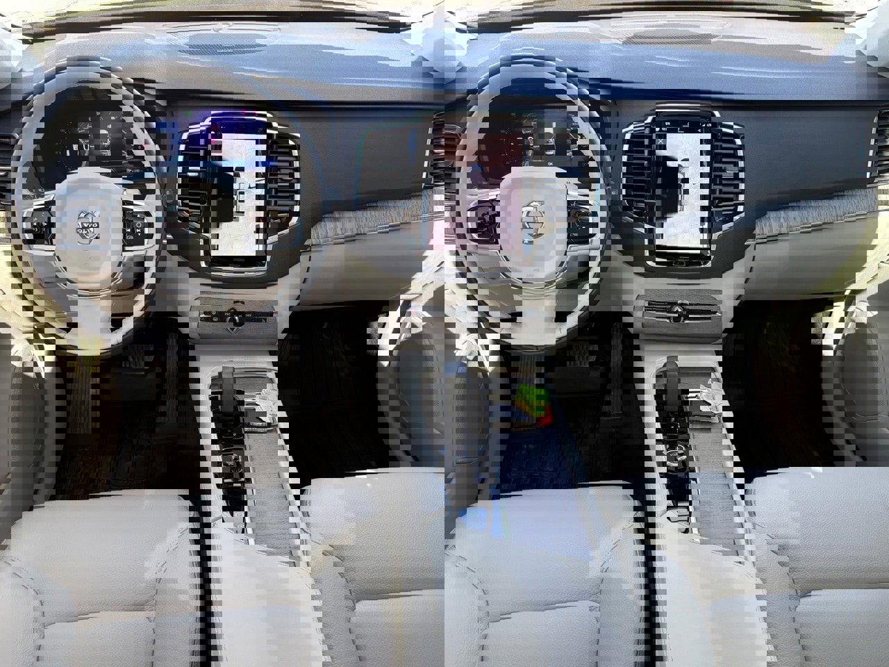 Certified 2024 Volvo XC90 B6 Plus w/ Protection Package Premier image 13