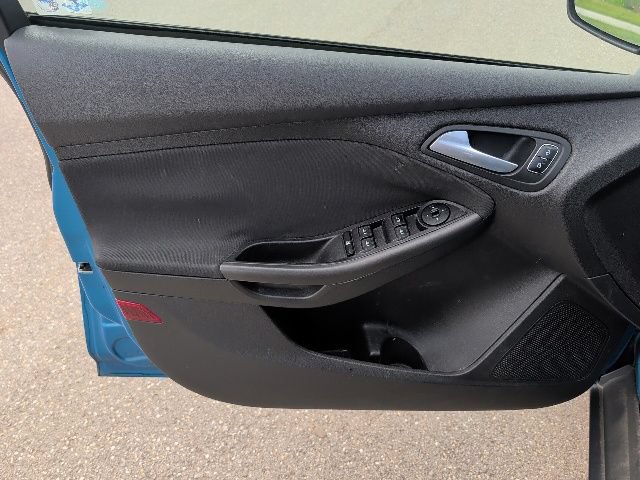 Used 2015 Ford Focus SE w/ Equipment Group 201A FWD image 15