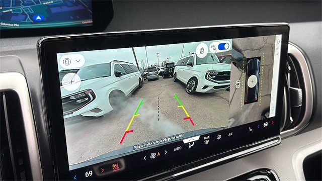 New 2025 Ford Expedition Active image 20