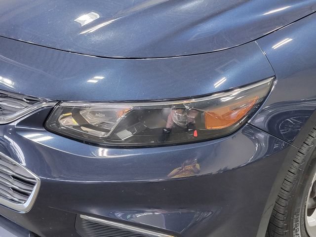 Used 2018 Chevrolet Malibu LS FWD image 8