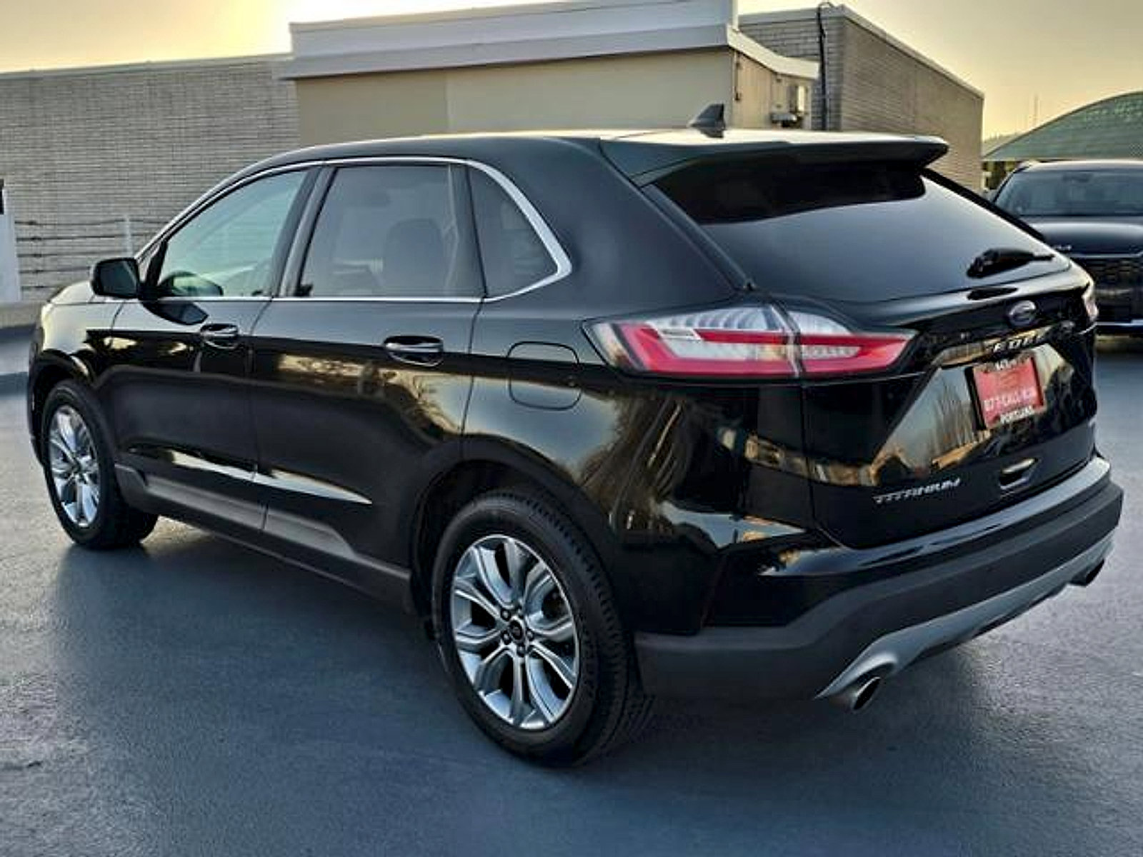 Used 2024 Ford Edge Titanium image 5