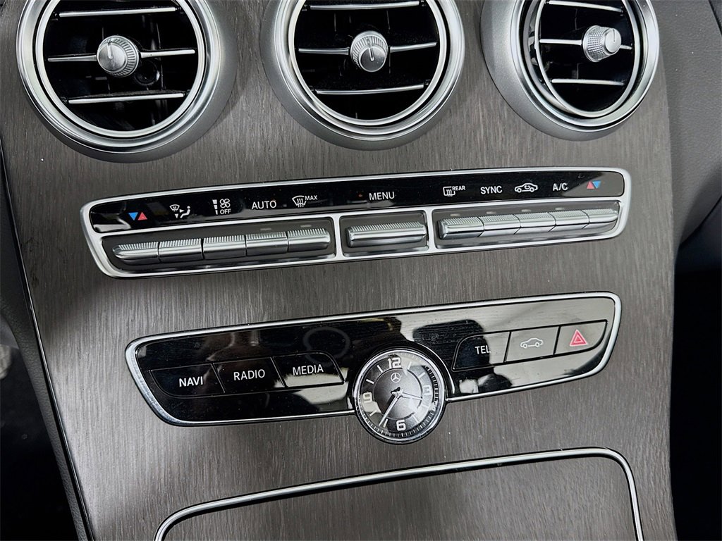 Used 2023 Mercedes-Benz C 300 4MATIC Cabriolet w/ Parking Assistance Package image 19