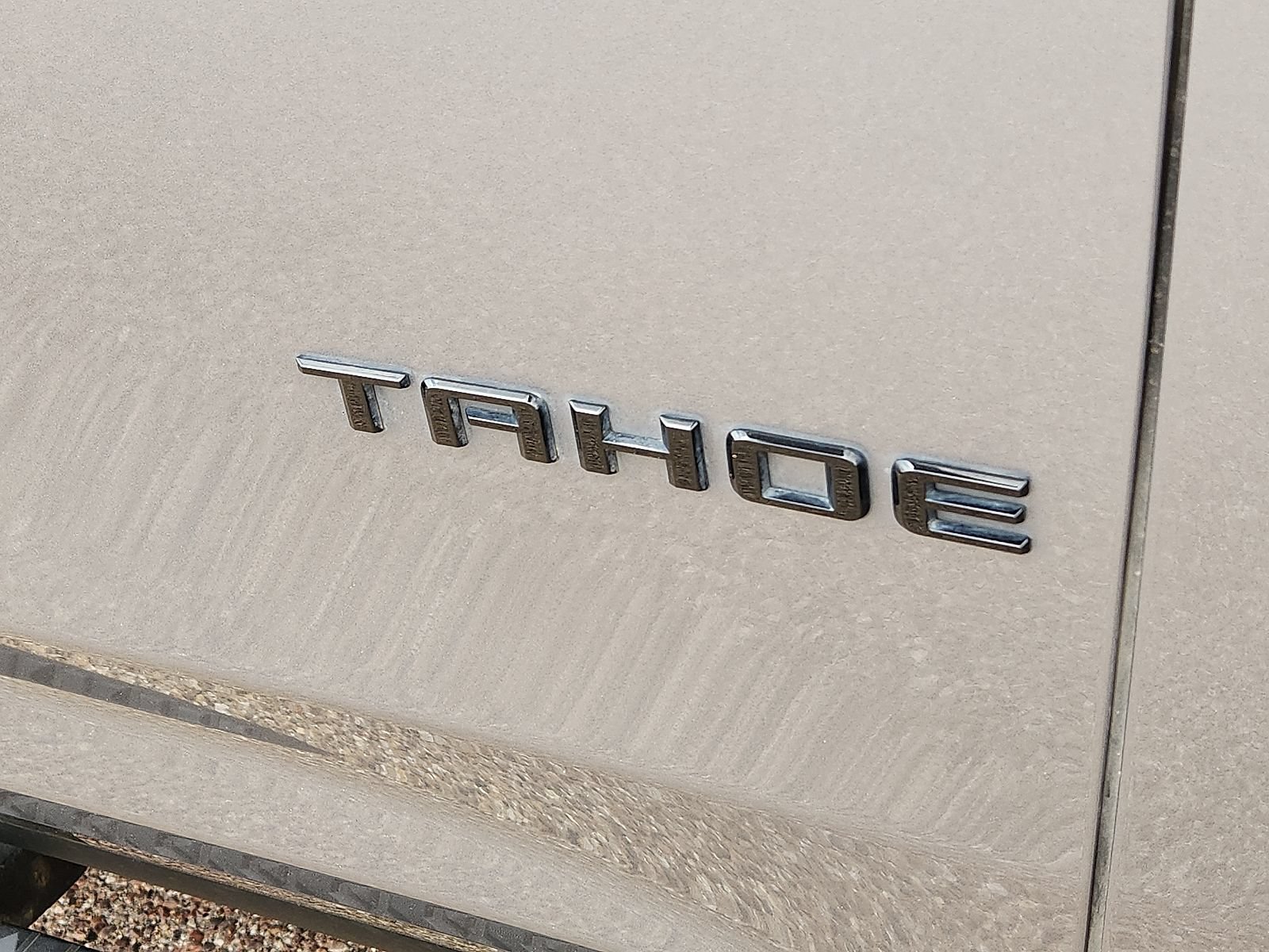Used 2022 Chevrolet Tahoe Z71 w/ Luxury Package AWD/4WD image 9