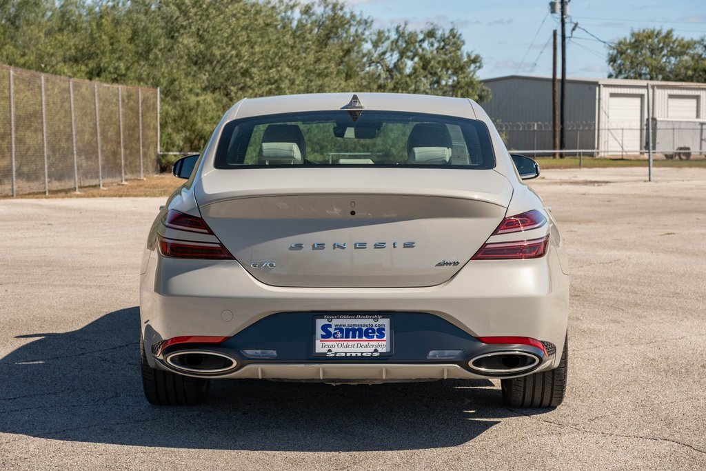 Used 2025 Genesis G70 2.5T image 8