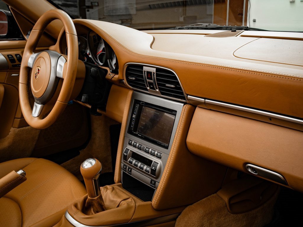 Used 2005 Porsche 911 Carrera S image 46