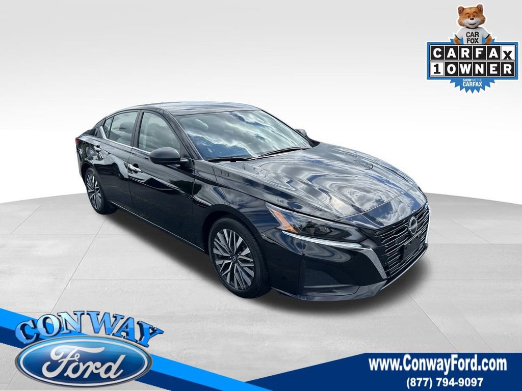 Used 2024 Nissan Altima 2.5 SV